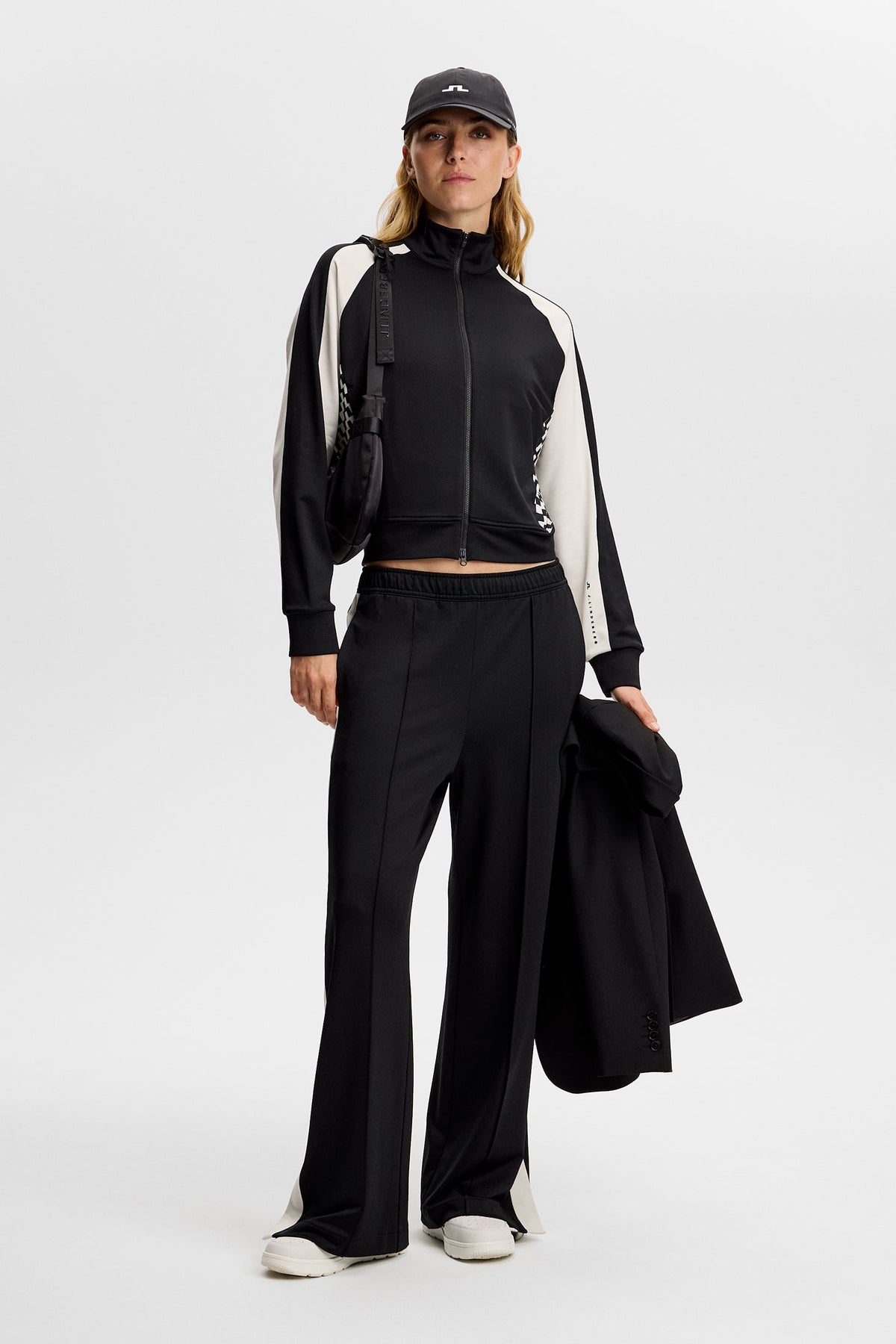 Fabiola Track Jacket / Black